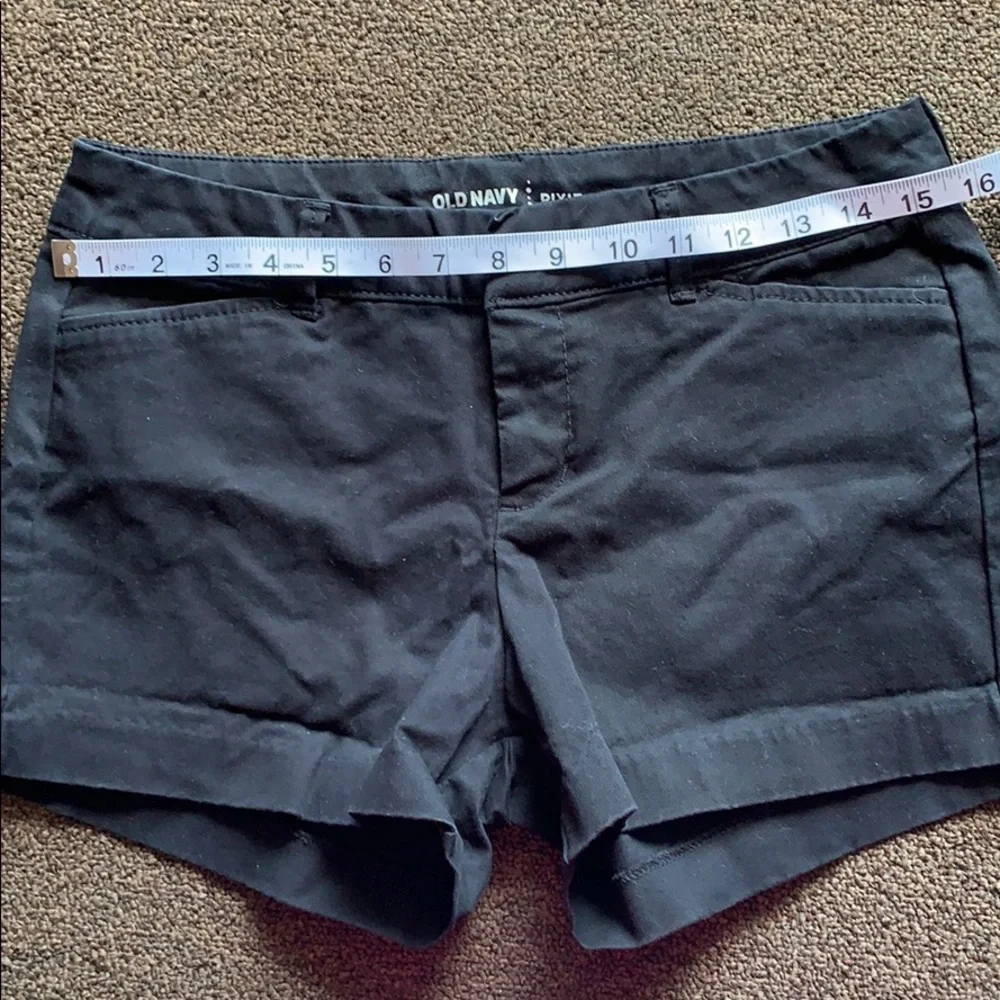 Old Navy  pixie shorts‎